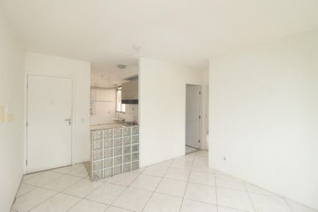 Sala de apartamento para alugar com 2 quartos, 50m² em Cosmos, Rio de Janeiro