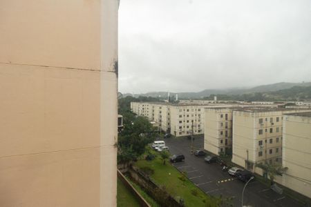 Vista do Quarto 2 de apartamento para alugar com 2 quartos, 50m² em Cosmos, Rio de Janeiro