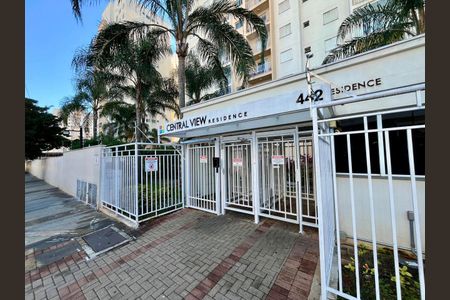 Apartamento à venda com 55m², 2 quartos e 1 vaga Apartamento à venda com 55m², 2 quartos e 1 vagaFachada e portaria