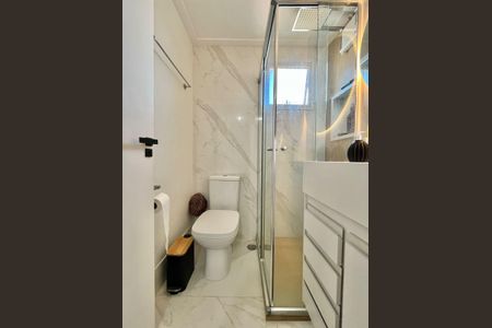 Apartamento à venda com 55m², 2 quartos e 1 vaga Apartamento à venda com 55m², 2 quartos e 1 vagaBanheiro