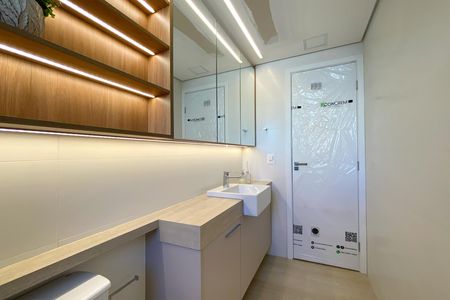 Apartamento à venda com 91m², 3 quartos e 2 vagas Apartamento à venda com 91m², 3 quartos e 2 vagasBanheiro da Suíte 1