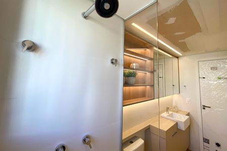 Apartamento à venda com 91m², 3 quartos e 2 vagas Apartamento à venda com 91m², 3 quartos e 2 vagasBanheiro da Suíte 1