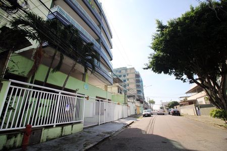 Fachada do Prédio de apartamento para alugar com 2 quartos, 130m² em Vila da Penha, Rio de Janeiro