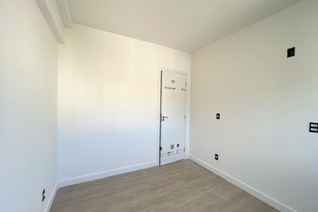 Apartamento à venda com 91m², 3 quartos e 2 vagas Apartamento à venda com 91m², 3 quartos e 2 vagasQuarto 2