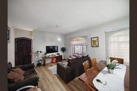 Sala de casa para alugar com 3 quartos, 180m² em Parque Edu Chaves, São Paulo