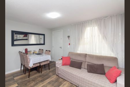 Sala de apartamento para alugar com 2 quartos, 46m² em Conjunto Residencial José Bonifácio, São Paulo
