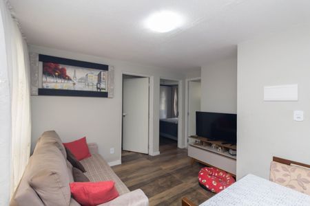 Sala de apartamento para alugar com 2 quartos, 46m² em Conjunto Residencial José Bonifácio, São Paulo