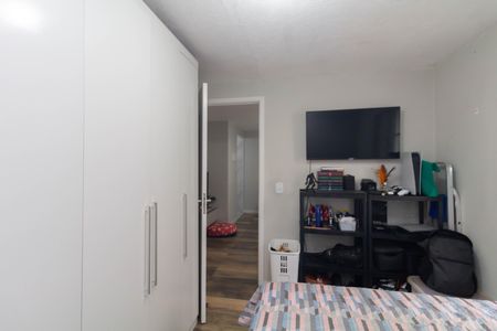 Quarto 2 de apartamento para alugar com 2 quartos, 46m² em Conjunto Residencial José Bonifácio, São Paulo