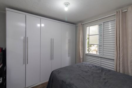 Quarto 1 de apartamento para alugar com 2 quartos, 46m² em Conjunto Residencial José Bonifácio, São Paulo