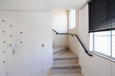 Apartamento à venda com 120m², 3 quartos e 1 vagaEscada