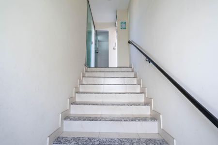 Apartamento à venda com 120m², 3 quartos e 1 vagaEscada