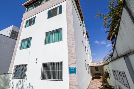 Apartamento à venda com 120m², 3 quartos e 1 vagaFachada