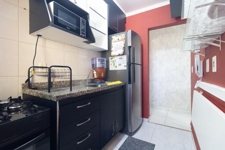 Cozinha  de apartamento à venda com 2 quartos, 44m² em Jardim Maria Estela, São Paulo