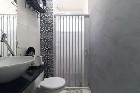 Banheiro  de apartamento à venda com 2 quartos, 44m² em Jardim Maria Estela, São Paulo