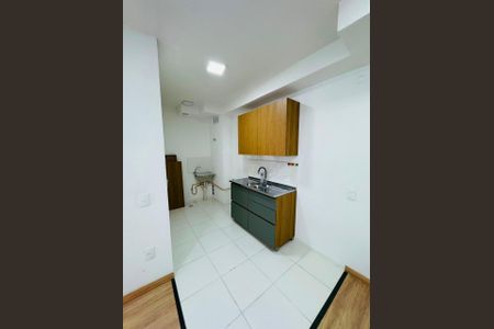 Cozinha de apartamento à venda com 2 quartos, 33m² em Jardim Pereira Leite, São Paulo