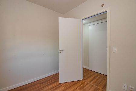 Quarto 1 de apartamento para alugar com 2 quartos, 50m² em Parque Santa Fé, Porto Alegre