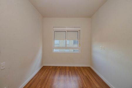 Quarto 2 de apartamento para alugar com 2 quartos, 50m² em Parque Santa Fé, Porto Alegre