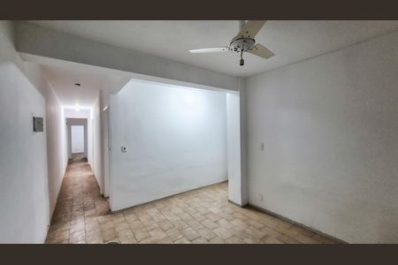 Sala de casa para alugar com 3 quartos, 75m² em Olaria, Rio de Janeiro