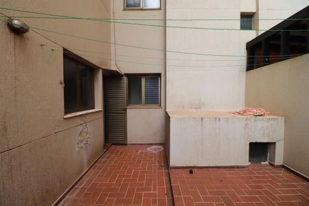 Apartamento para alugar com 155m², 4 quartos e 2 vagasÁrea de serviço 