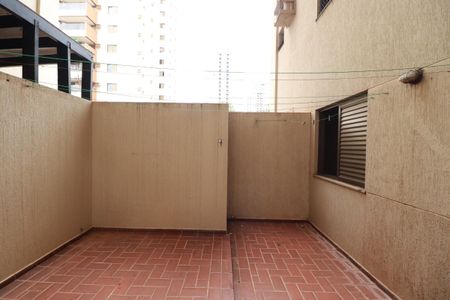 Apartamento para alugar com 155m², 4 quartos e 2 vagasÁrea de serviço 