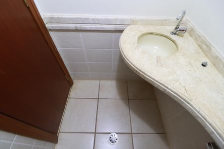 Apartamento para alugar com 155m², 4 quartos e 2 vagasLavabo 