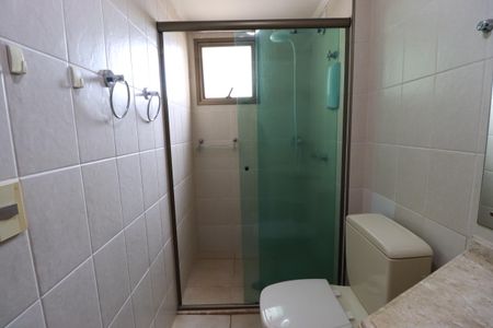 Apartamento para alugar com 155m², 4 quartos e 2 vagasBanheiro 