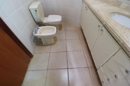 Apartamento para alugar com 155m², 4 quartos e 2 vagasBanheiro suite 1
