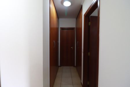 Corredor  de apartamento para alugar com 4 quartos, 155m² em Jardim Sao Luiz, Ribeirão Preto