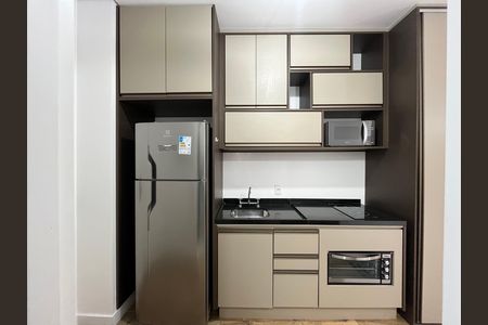Studio para alugar com 25m², 1 quarto e sem vaga Studio para alugar com 25m², 1 quarto e sem vagaCozinha