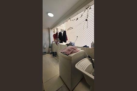 Apartamento à venda com 129m², 2 quartos e sem vagaÁrea de Serviço