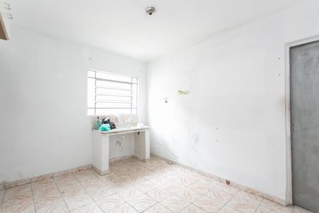 Cozinha  de casa para alugar com 1 quarto, 25m² em Vila Jacuí, São Paulo