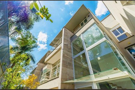 Casa de Condomínio à venda com 4 quartos, 424m² em Jardim Cordeiro, São Paulo