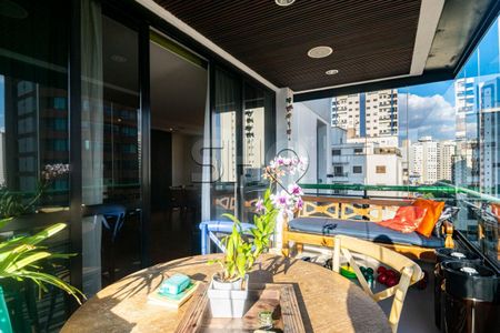Apartamento à venda com 3 quartos, 220m² em Santana, São Paulo