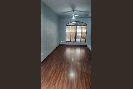 Foto 03 de casa à venda com 4 quartos, 210m² em Cambuci, São Paulo