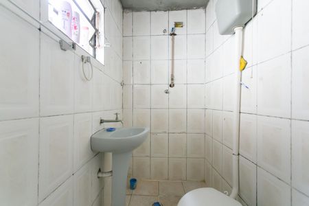 Banheiro  de casa para alugar com 1 quarto, 25m² em Vila Jacuí, São Paulo