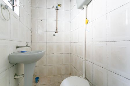 Banheiro  de casa para alugar com 1 quarto, 25m² em Vila Jacuí, São Paulo