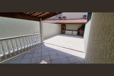 Casa à venda com 3 quartos, 200m² em Vila Nair, São Paulo