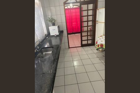 Casa à venda com 9 quartos, 278m² em Vila Picinin, São Paulo