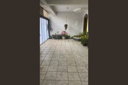 Casa à venda com 9 quartos, 278m² em Vila Picinin, São Paulo