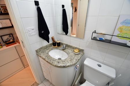Apartamento à venda com 70m², 3 quartos e 1 vagaBanheiro Social