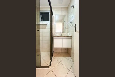 Banheiro Social de apartamento à venda com 3 quartos, 64m² em Santo Amaro, São Paulo