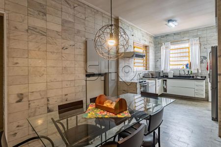 Casa à venda com 4 quartos, 320m² em Lapa, São Paulo
