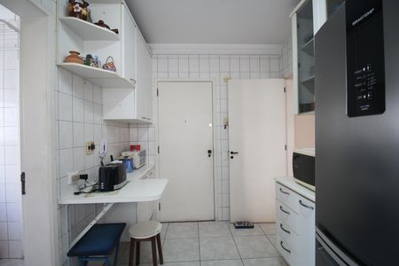 Apartamento à venda com 108m², 4 quartos e 2 vagasCozinha