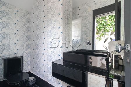 Casa à venda com 4 quartos, 657m² em Pacaembu, São Paulo