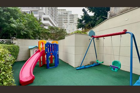 Apartamento à venda com 47m², 2 quartos e 1 vaga Apartamento à venda com 47m², 2 quartos e 1 vagaPlayground