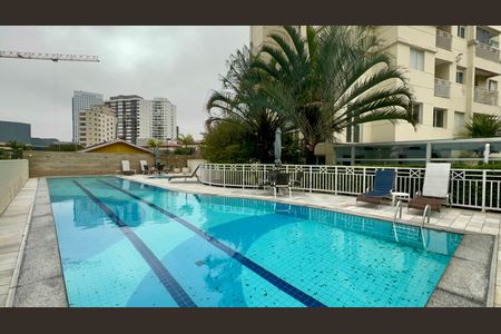 Apartamento à venda com 47m², 2 quartos e 1 vaga Apartamento à venda com 47m², 2 quartos e 1 vagaPiscina