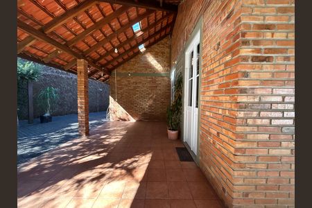 Casa para alugar com 130m², 4 quartos e 2 vagasVaranda