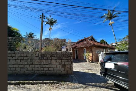 Casa para alugar com 130m², 4 quartos e 2 vagasFachada