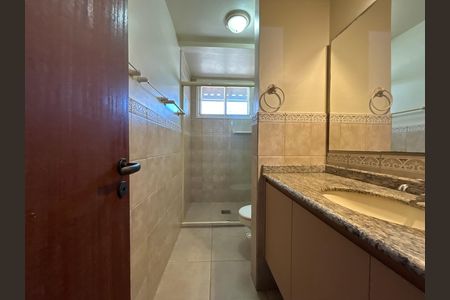 Casa para alugar com 130m², 4 quartos e 2 vagasBanheiro social 