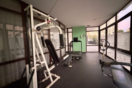 Apartamento para alugar com 140m², 3 quartos e sem vagaÁrea comum - Academia